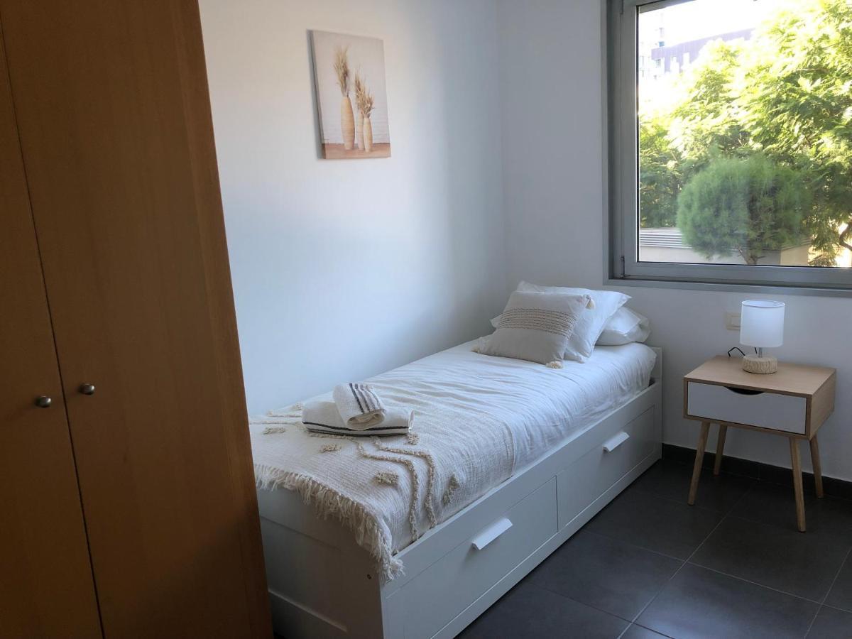 Standing Apartment Barcelona Forum Сант Адриа де Бесос Екстериор снимка